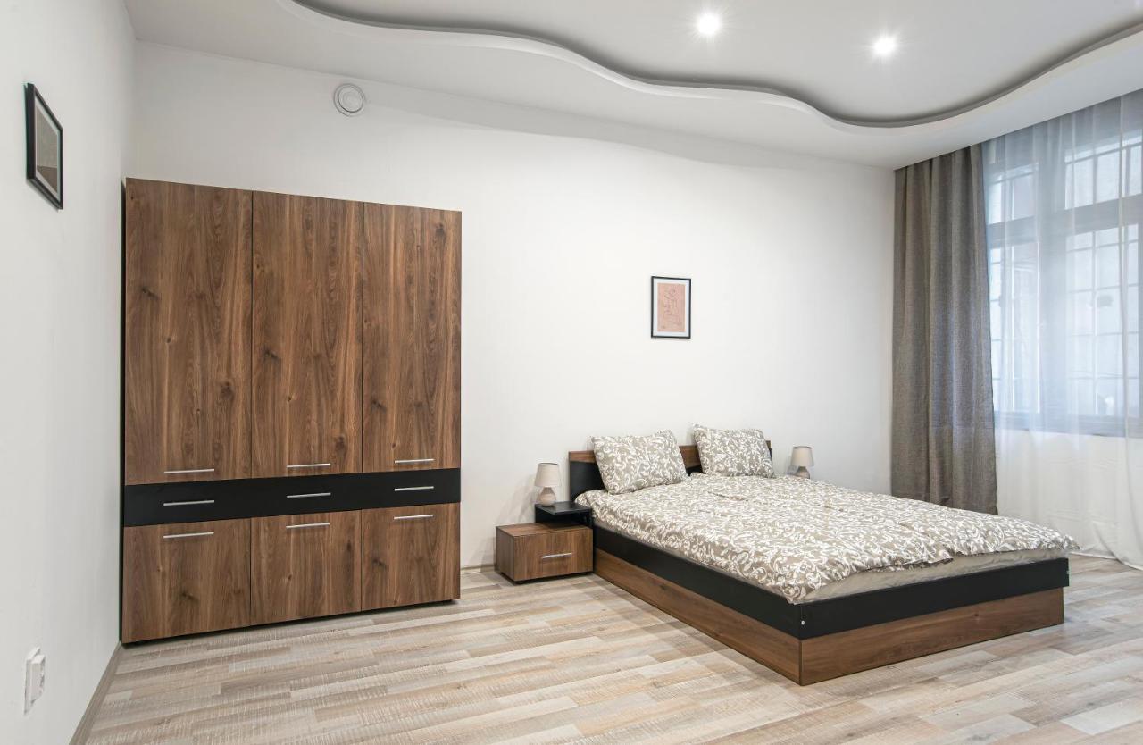 Bilyana'S 1 Bedroom Central Apartment Sofia Buitenkant foto